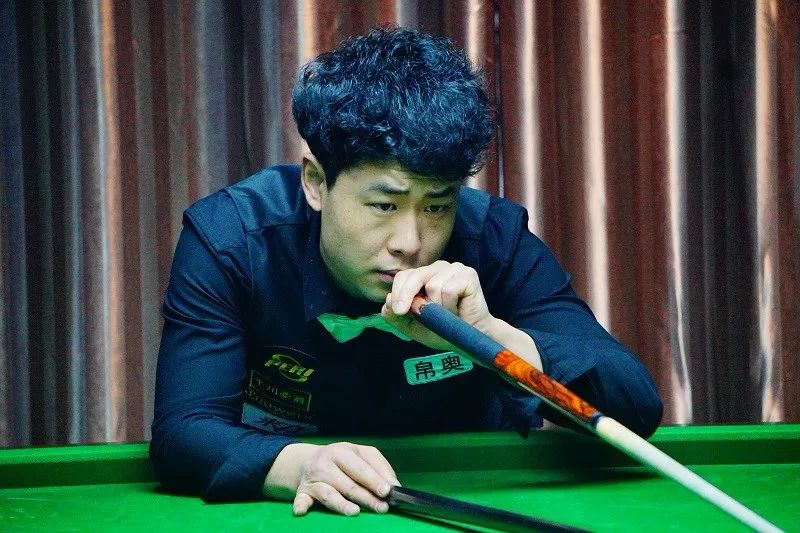 更犀利的边 更犀利的边