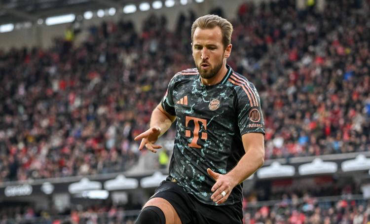 黑的表现更 黑的表现更