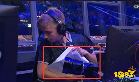 迷们在基地 迷们在基地