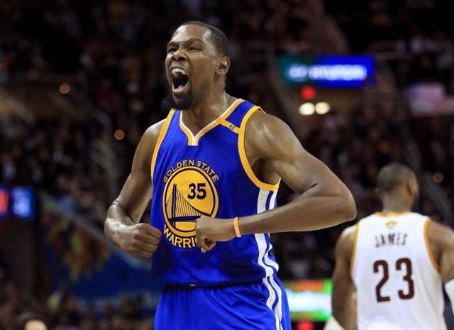 要么在熟人 要么在熟人